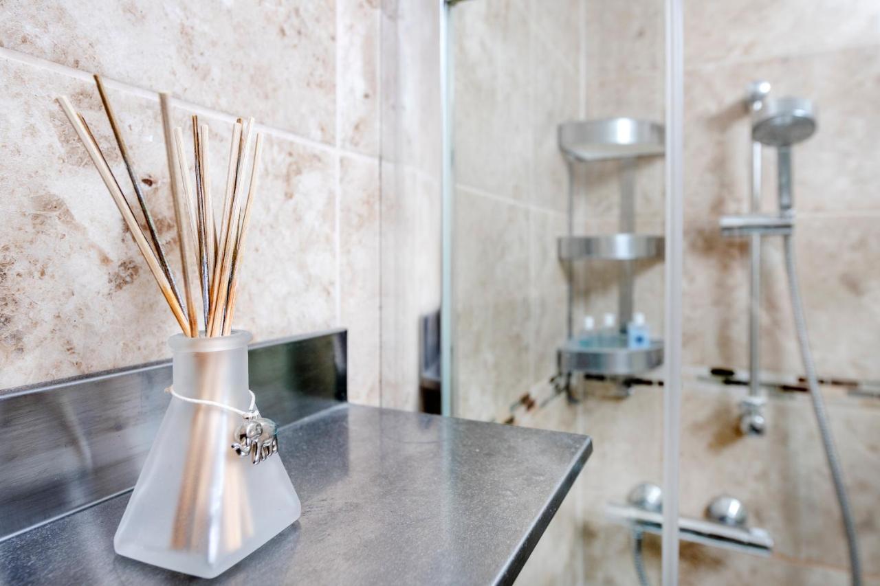 Soho Central Apartments London Ngoại thất bức ảnh